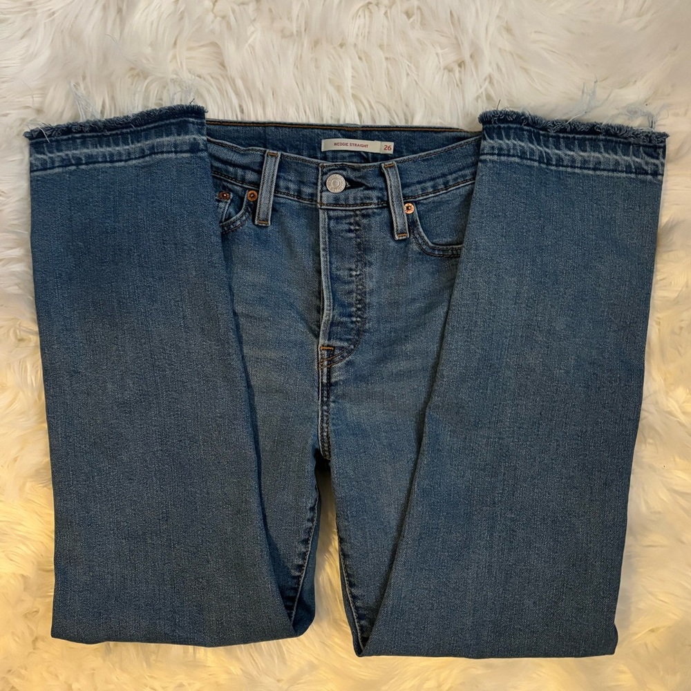 Wedgie Straight Levi’s